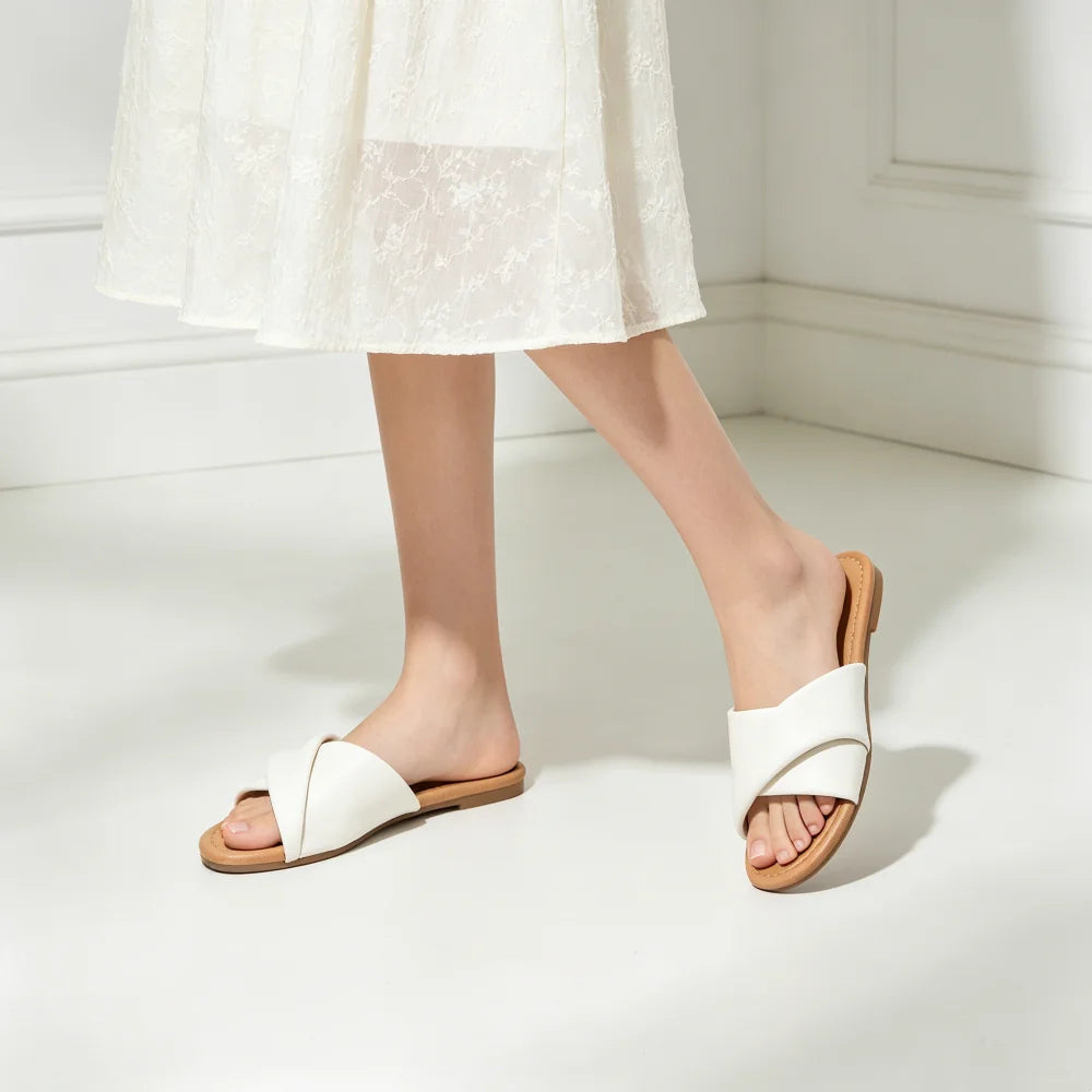 Women's Smooth Sandals With Open Toes Summer Slippers Fashionable Soft And Comfortable Slip-on Beach Shoes