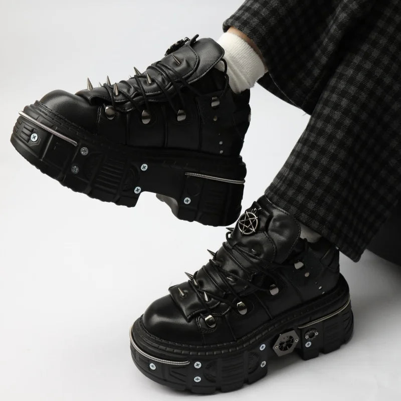 Punk Rivet Metal Decoration Gothic Shoes Large Size Chunky Heel Platform Sneakers Casual Runway Outdoor Trainers Black Women Hot