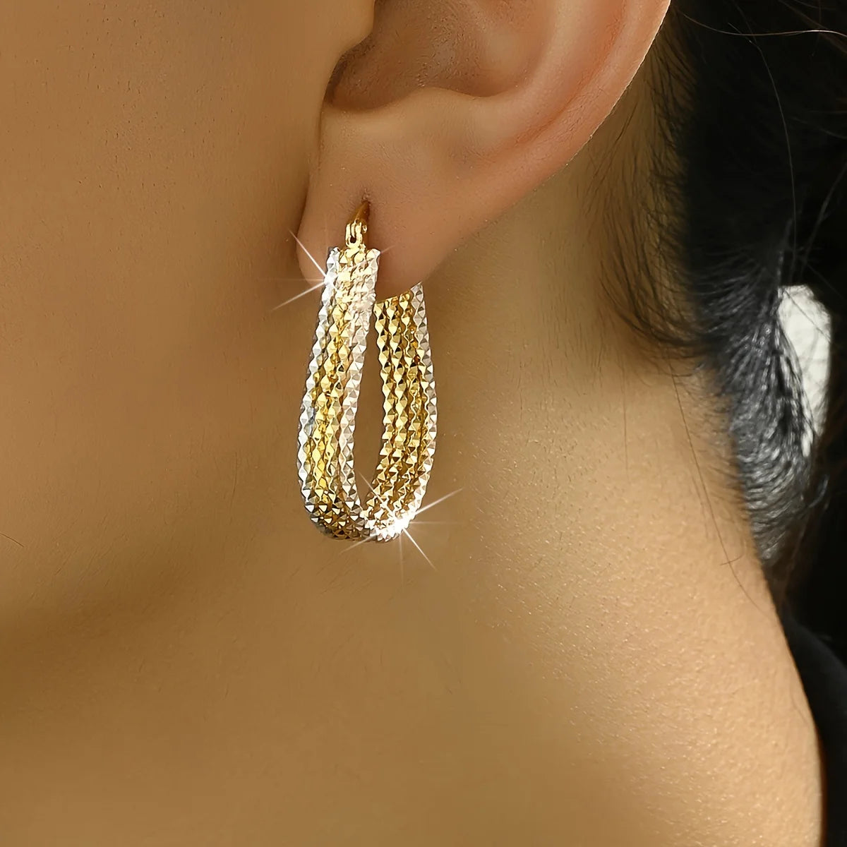 1Pair Sparkling Hoop Earrings, Golden Copper Ear Jewelry, Elegant Simple Style Oval Earrings For Women