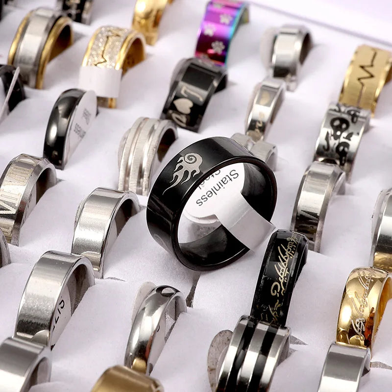 Wholesale 100 Pcs/box Fashion Stainless Steel Love Stripe Rings Punk Trendy Jewelry For Women Men Mix Style Size Party Gift