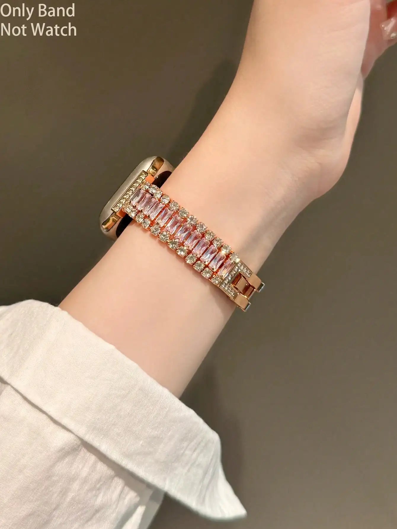 Triple-Row Sparkling Diamond Gold Metal Apple Watch Band for Women, Luxury High-End Adjustable Bracelet, All Sizes 38-49mm Compatible with Ultra SE Series 1-11, Fashion Jewelry Gift for Birthday Party