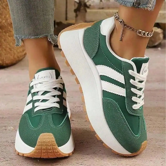 Women 3 Stripes Retro Platform Sneakers Lightweight Walking Shoes, Suede Patchwork Low Top Lace Up Athletic Trainers, Non Slip Cushioned Casual Footwear for  All Season Wear