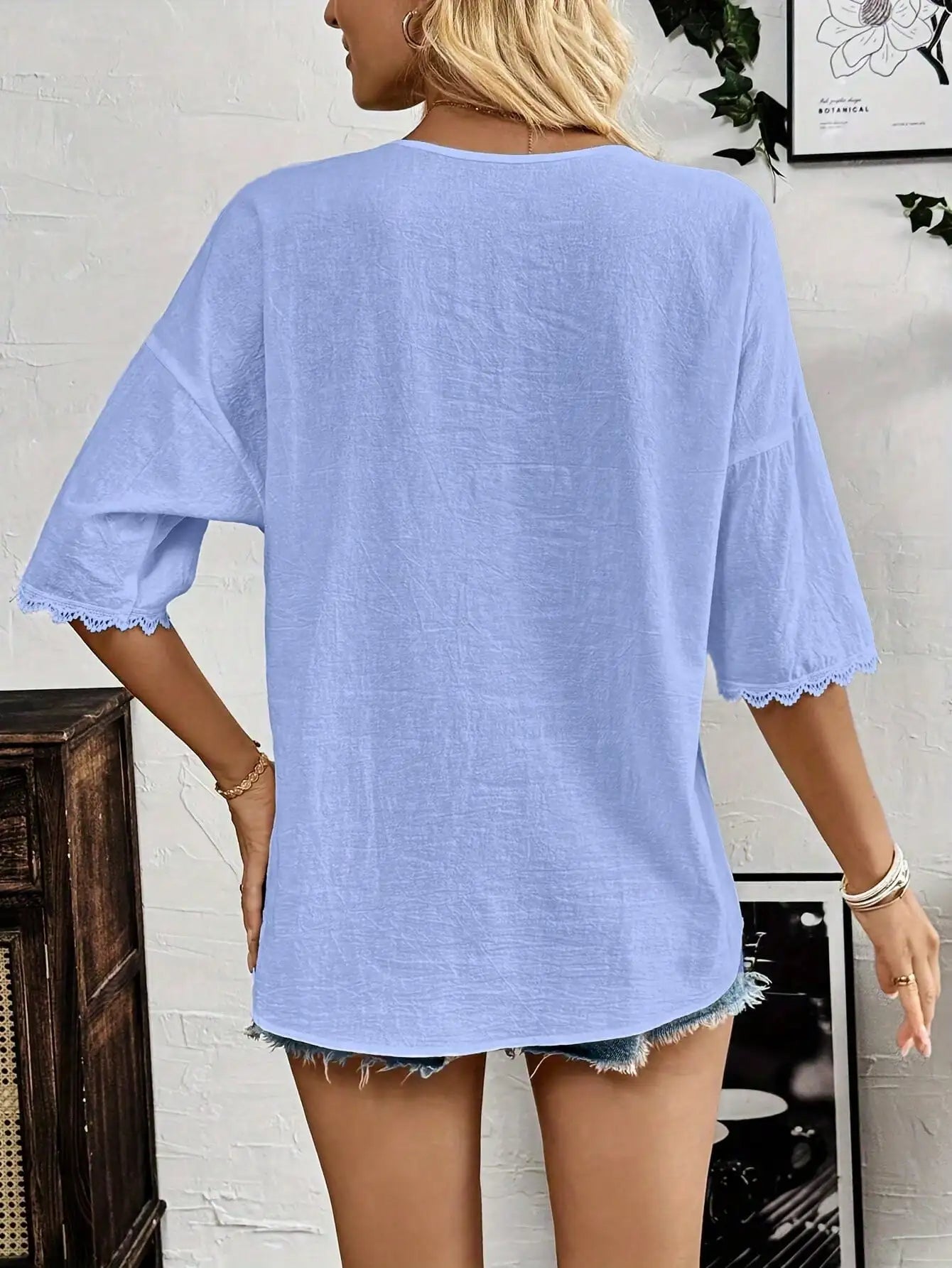 Women's Casual V-Neck Lace Trim Blouse Solid Color Lightweight Woven Top