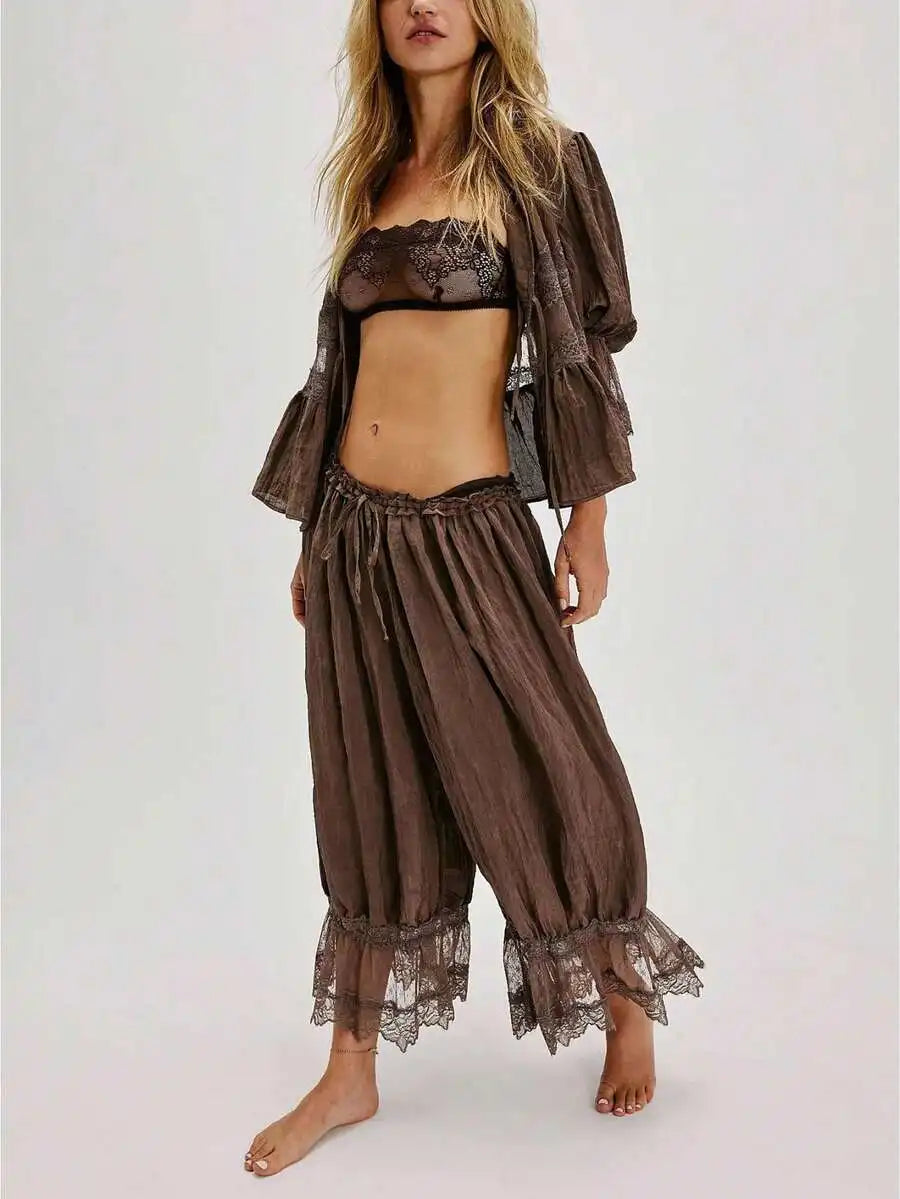 Women Lace Trim Elastic Mid Rise Cropped Flared Bloomers Pantaloons