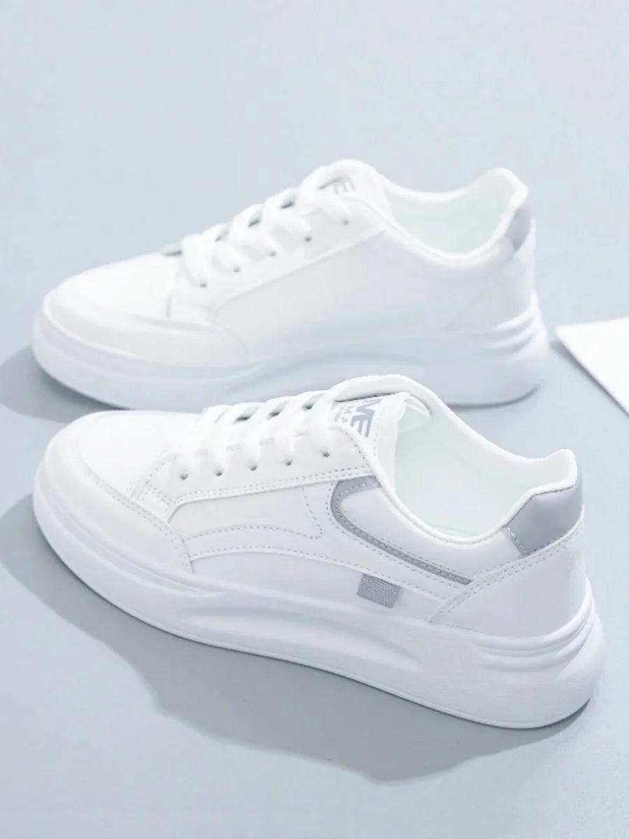 Women's Classic White Platform Sneakers Trendy Casual Lightweight Non-Slip Comfortable Walking Trainers