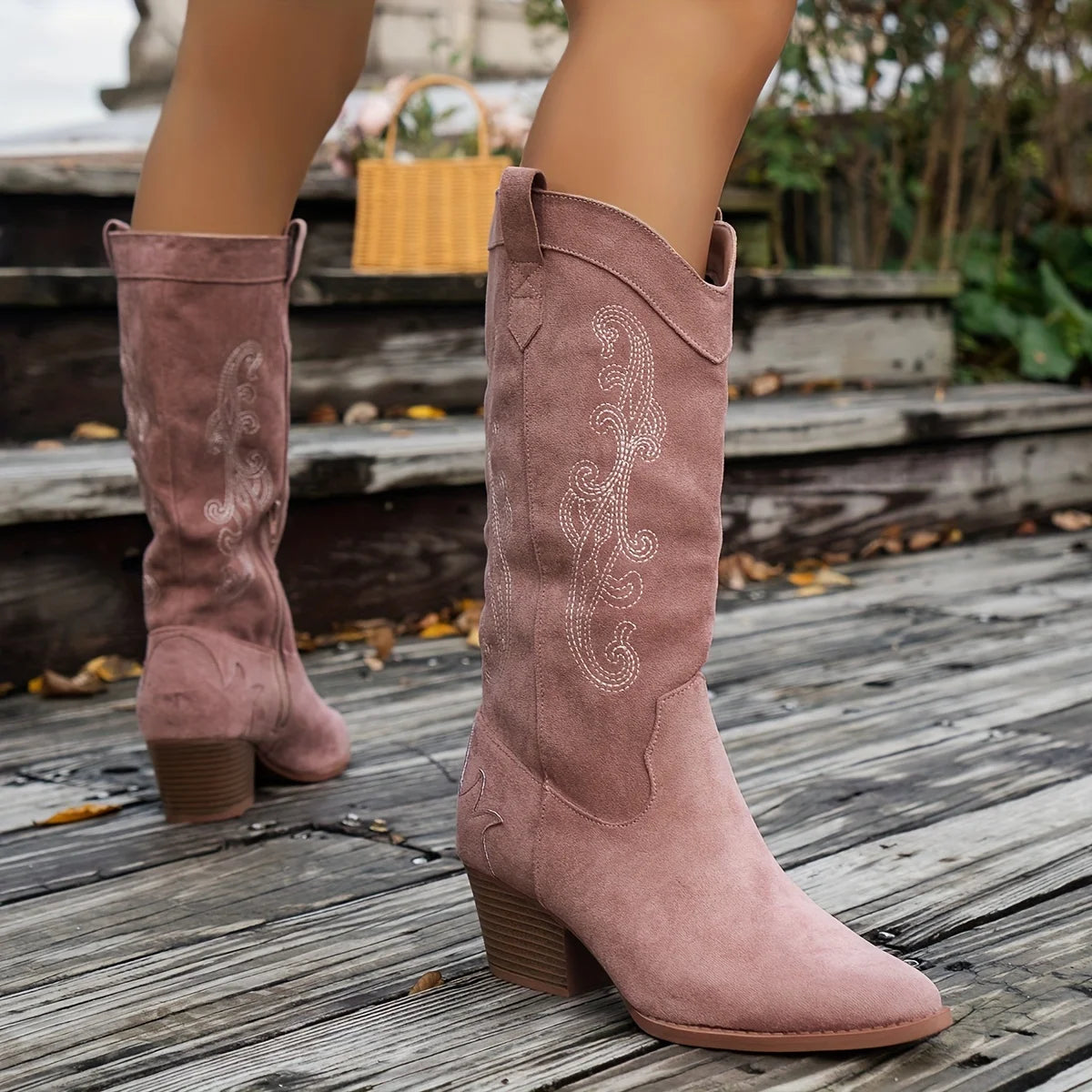 Hot Sale! Women's Retro - style  Cowboy Boots with Exquisite Embroidery, Full of Western Charm, a Must - have for Sty