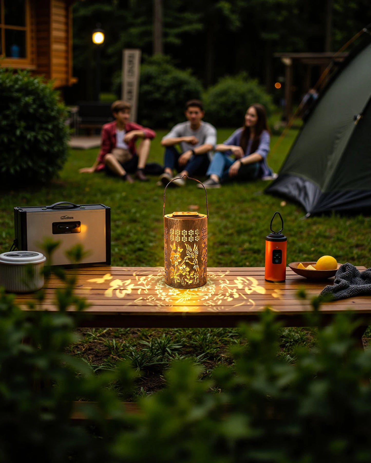 Solar Lanterns Outdoor Waterproof Hummingbird Garden Decor Gifts for a Hanging Solar Lights Solar Decoration Outside for Yard,