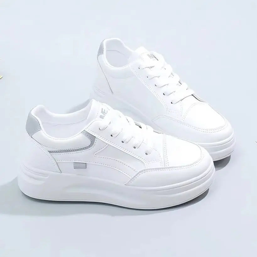 Women's Classic White Platform Sneakers Trendy Casual Lightweight Non-Slip Comfortable Walking Trainers