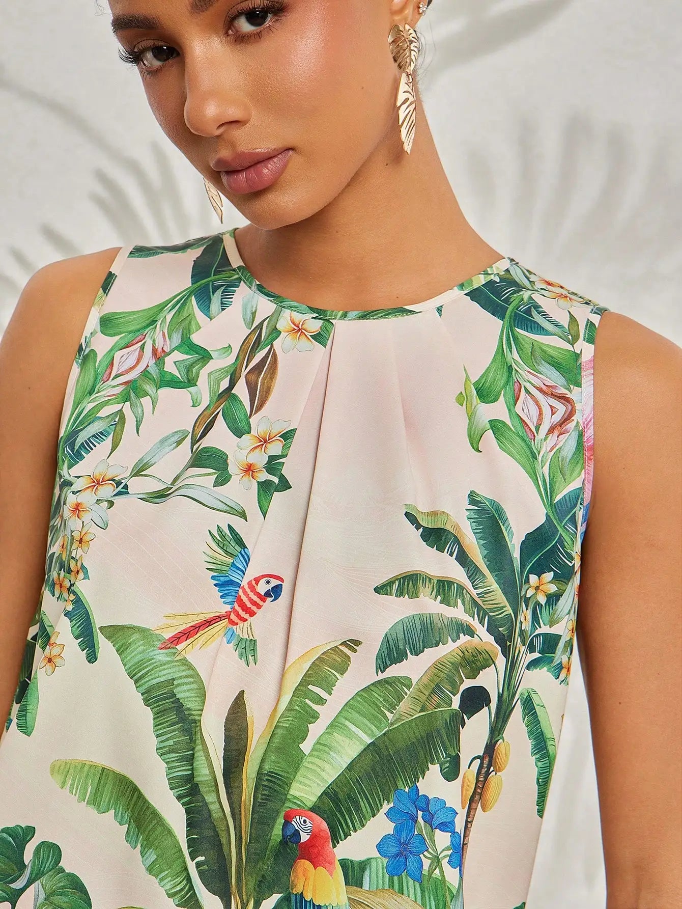 Elegant Pleated Round Neck Sleeveless Blouse For Women Casual Office Top