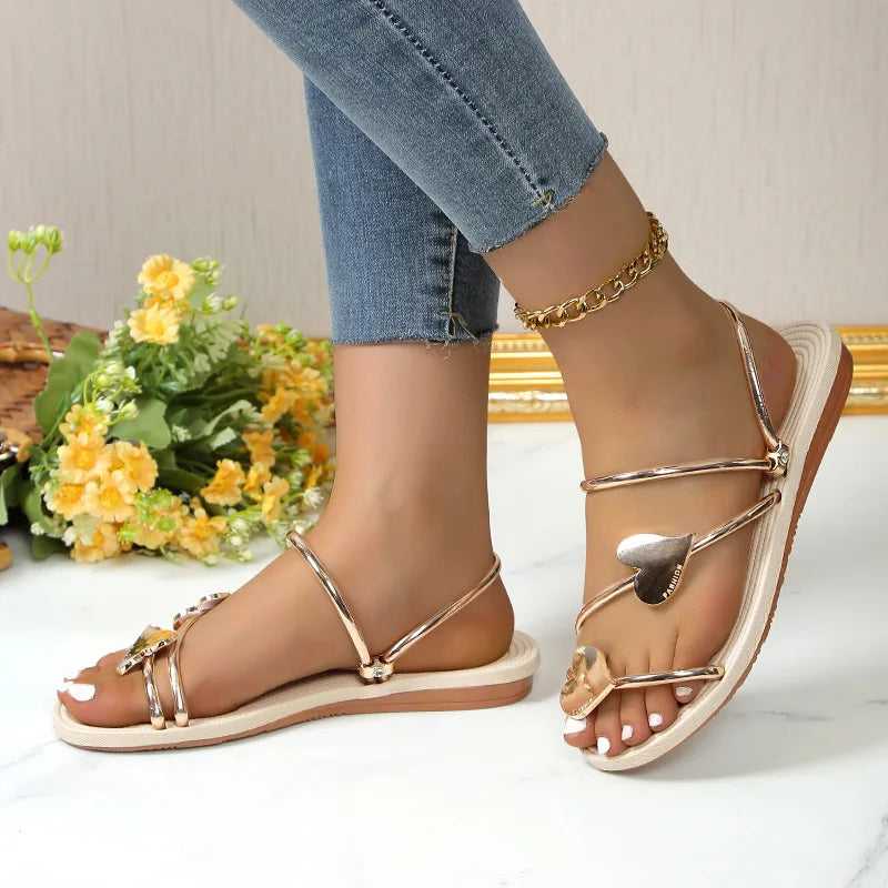 Women Heart Decor Flat Sandals Gold Metal Strap Open Toe Summer Beach Flip Flops Non-slip Soft Sole Casual Daily Vacation Footwear