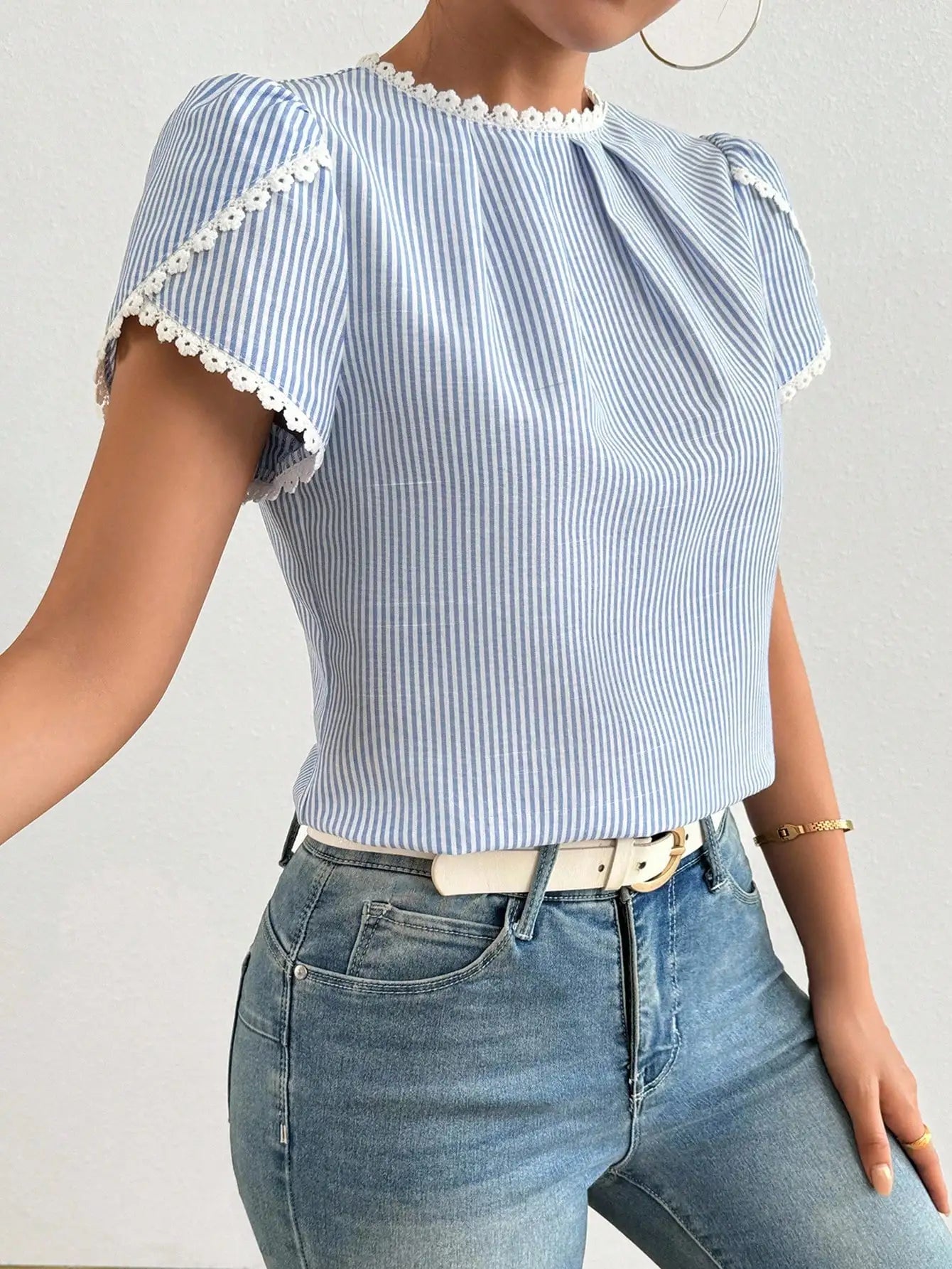 Women's Striped Ruffled Collar Petal Sleeve Blouse