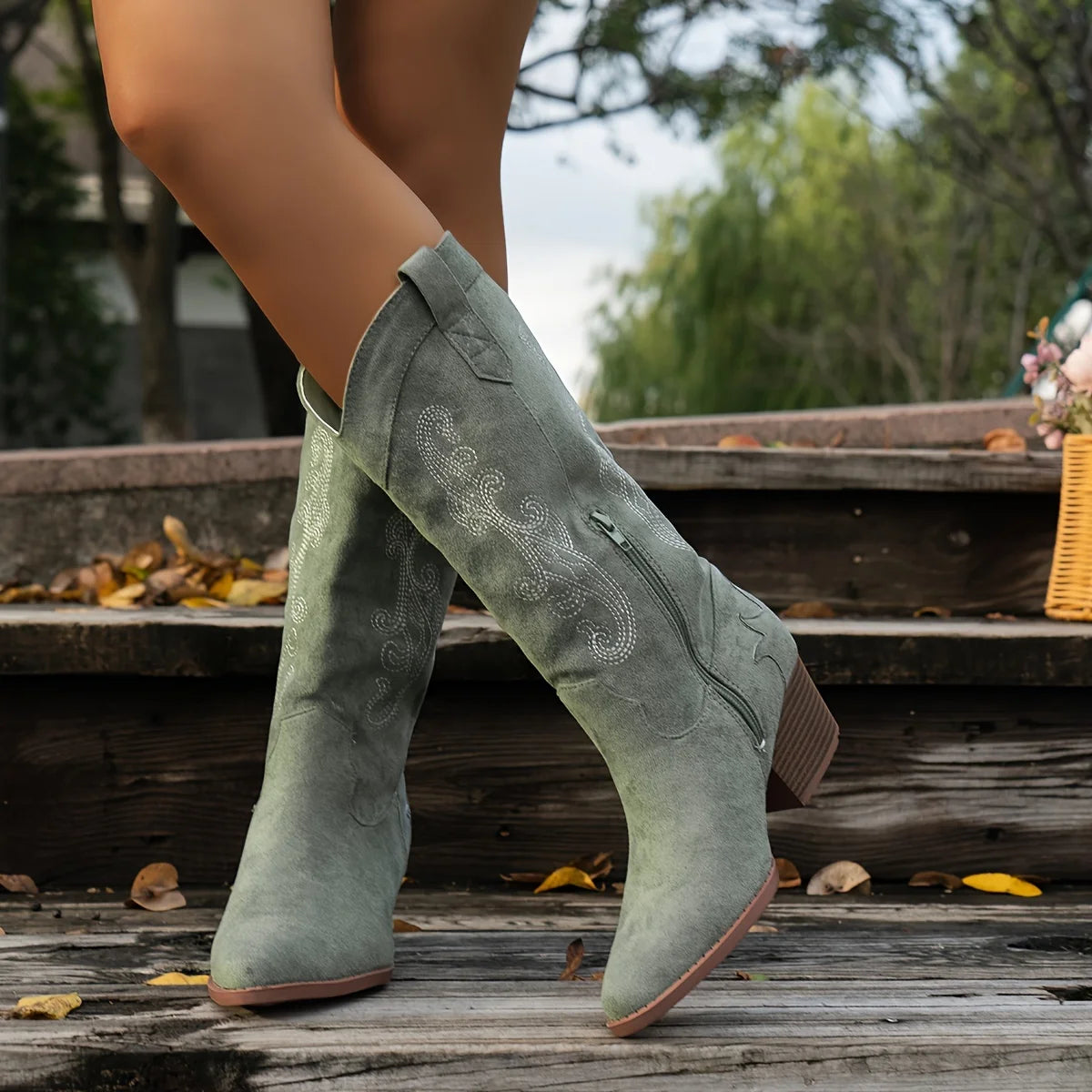 Hot Sale! Women's Retro - style  Cowboy Boots with Exquisite Embroidery, Full of Western Charm, a Must - have for Sty