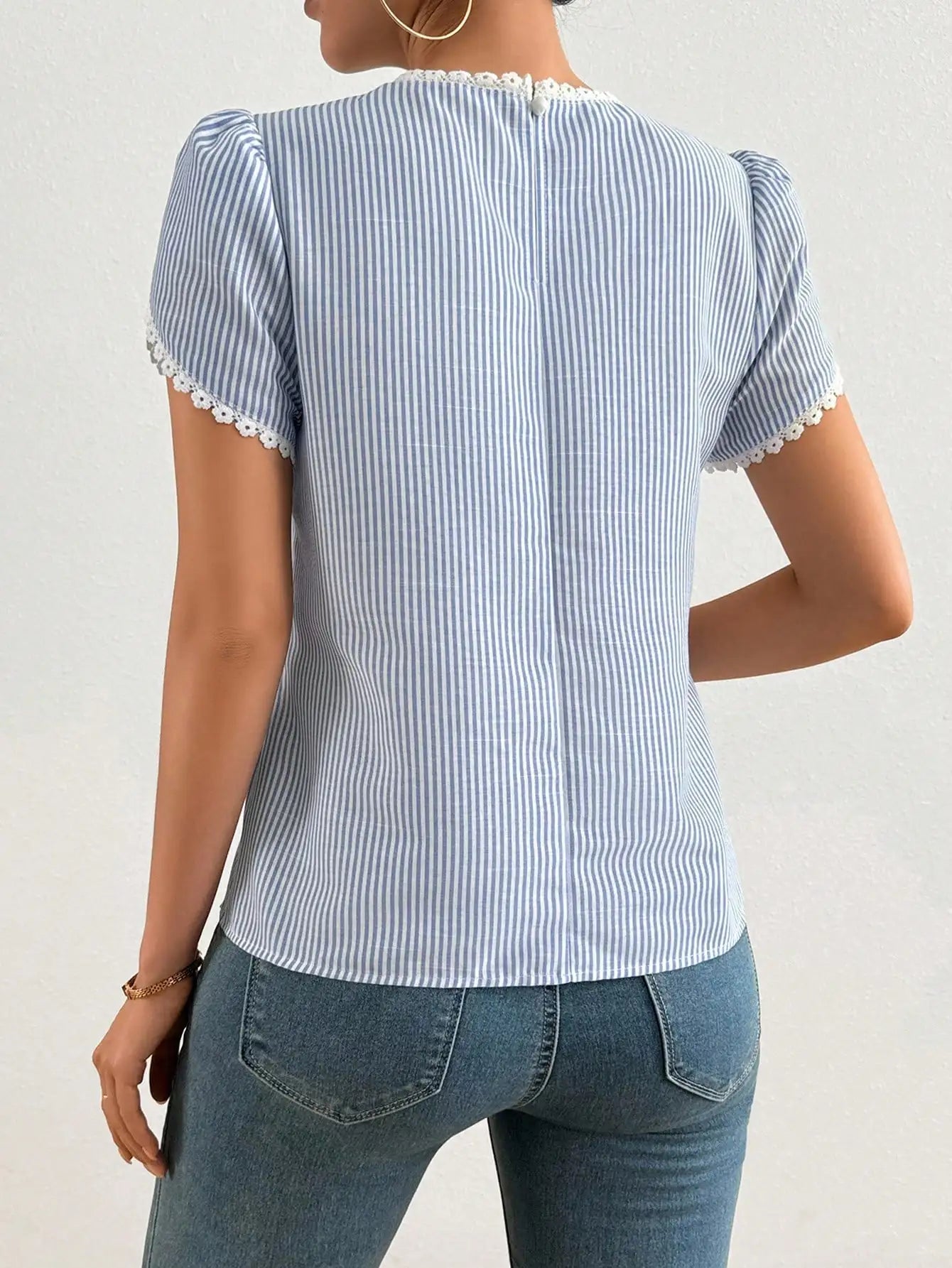 Women's Striped Ruffled Collar Petal Sleeve Blouse