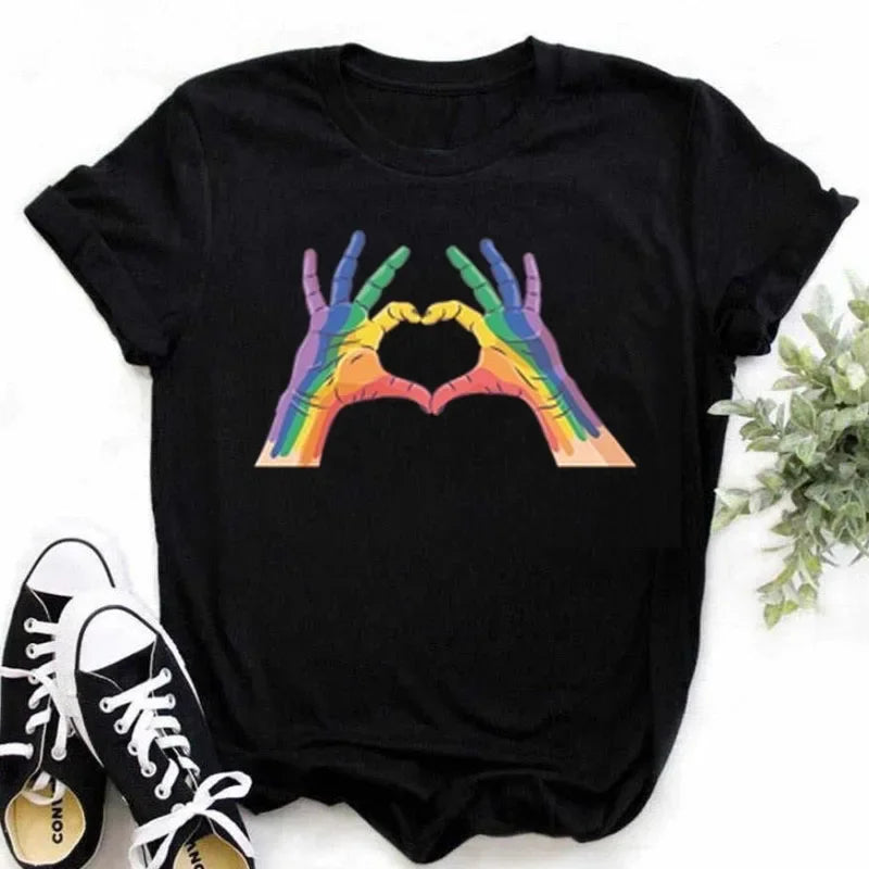Maycaur New Finger Heart T Shirt Women Tops Korean Ulzzang Graphic Tees Women Fashion Women's T Shirts 90s Girls Black Shirt