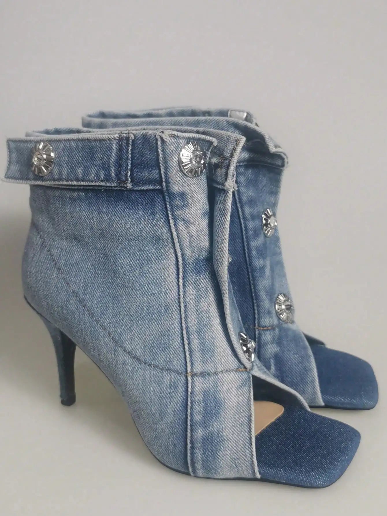 New Arrival Catwalk Thin High Heel High-Top Peep Toe Buckled Slippers Square Toe Sandals