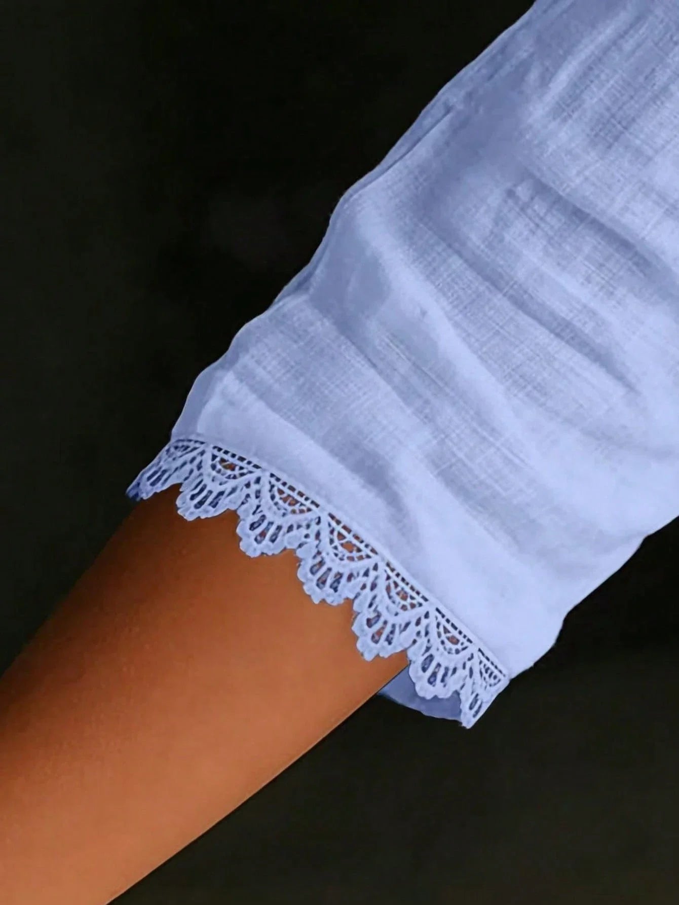 Women's Casual V-Neck Lace Trim Blouse Solid Color Lightweight Woven Top