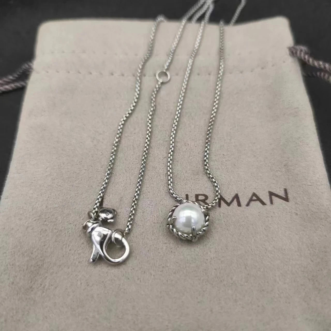 2026 New Classical Style Women's Pendant Necklace Simplicity Exquisite Diamond Elegant and Exquisite Jewelry Any Occasion XL03
