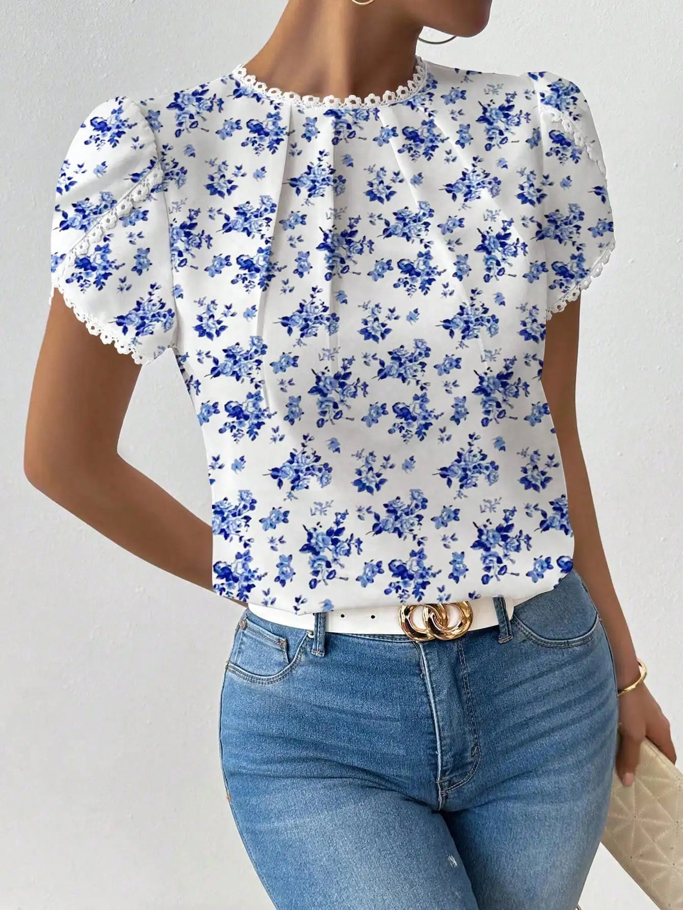 Women's Striped Ruffled Collar Petal Sleeve Blouse