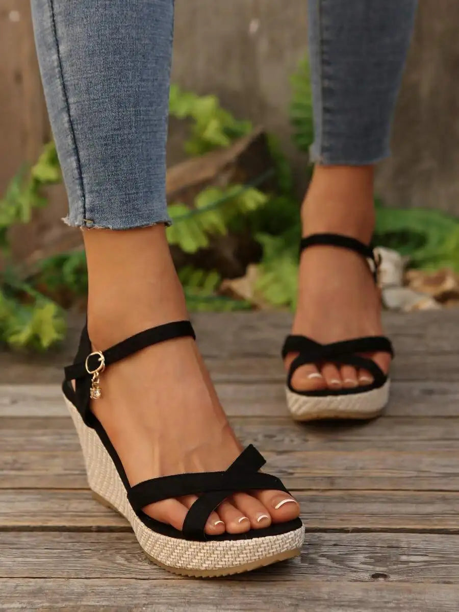 Women's Solid Color Platform Slip-on Sandals, 2026 Summer Luxury Lightweight Casual Shoes for Travel, Outing and FormalOccasions