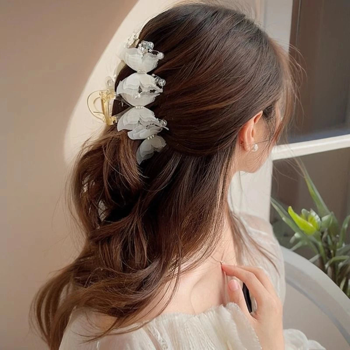 Super Fairy-Like Butterfly Hair Clip, Large Shark Clip, Back-Of-Head Hair Clip for Girls and Women,