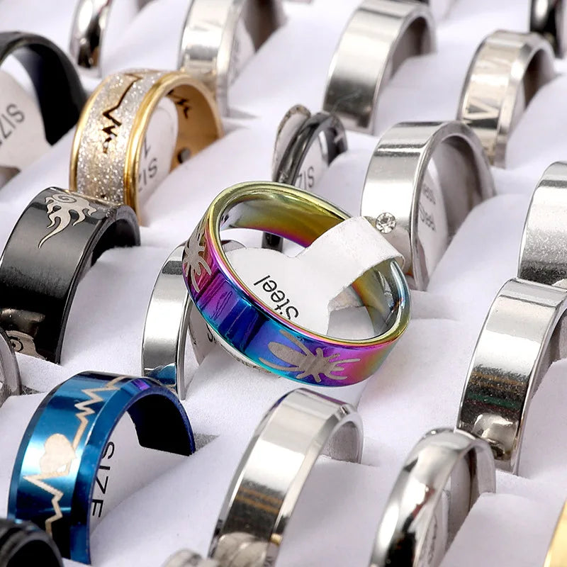 Wholesale 100 Pcs/box Fashion Stainless Steel Love Stripe Rings Punk Trendy Jewelry For Women Men Mix Style Size Party Gift