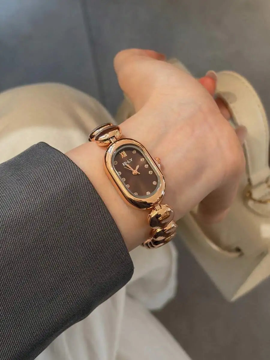 1pc Women's Square Gold Quartz Watch, Exquisite Minimalist Retro Style, Suitable For Daily Wear And An Ideal Gift For Life