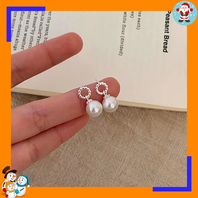 Geometric French Faux Pearl Stud Earrings for Women, Light Luxury Style, Niche, Cool Style, Circle Commuter Accessories, Trendy